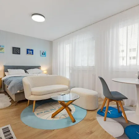 Apartament Ah Airport Pan Am Free Parking Ac